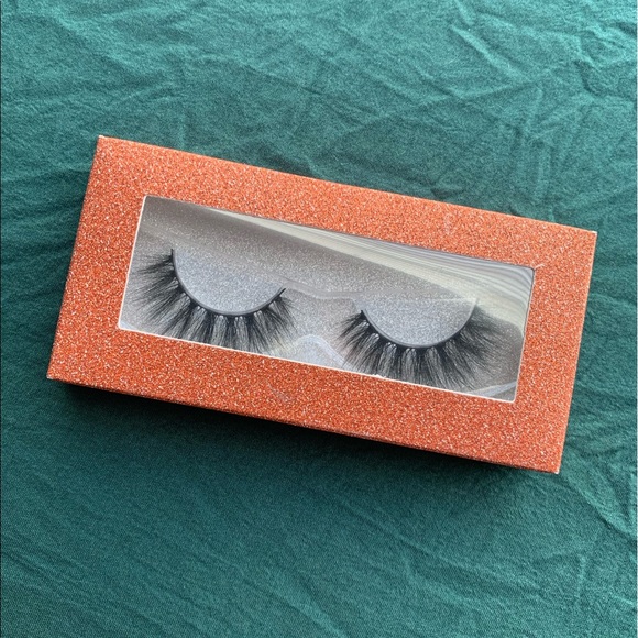 3D Faux Mink Reusable Lashes Natural/Dramatic - Picture 2 of 12